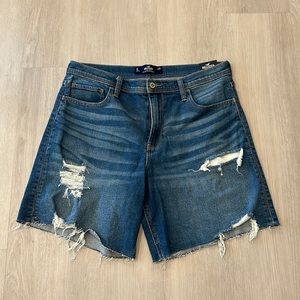 Hollister High Rise Relaxed Short
